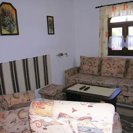 Fuksz Apartman * زلاكاروس