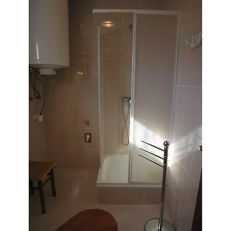 Fuksz Apartman شقة *
